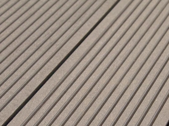 Террасная доска из ДПК Savewood Ornus радиальный распил темно-коричневый